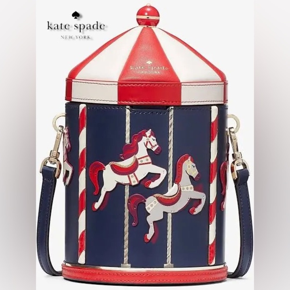 Kate Spade Winter Wonders 3D Carousel Crossbody Bag NWT & sealed in Packaging! 🤡